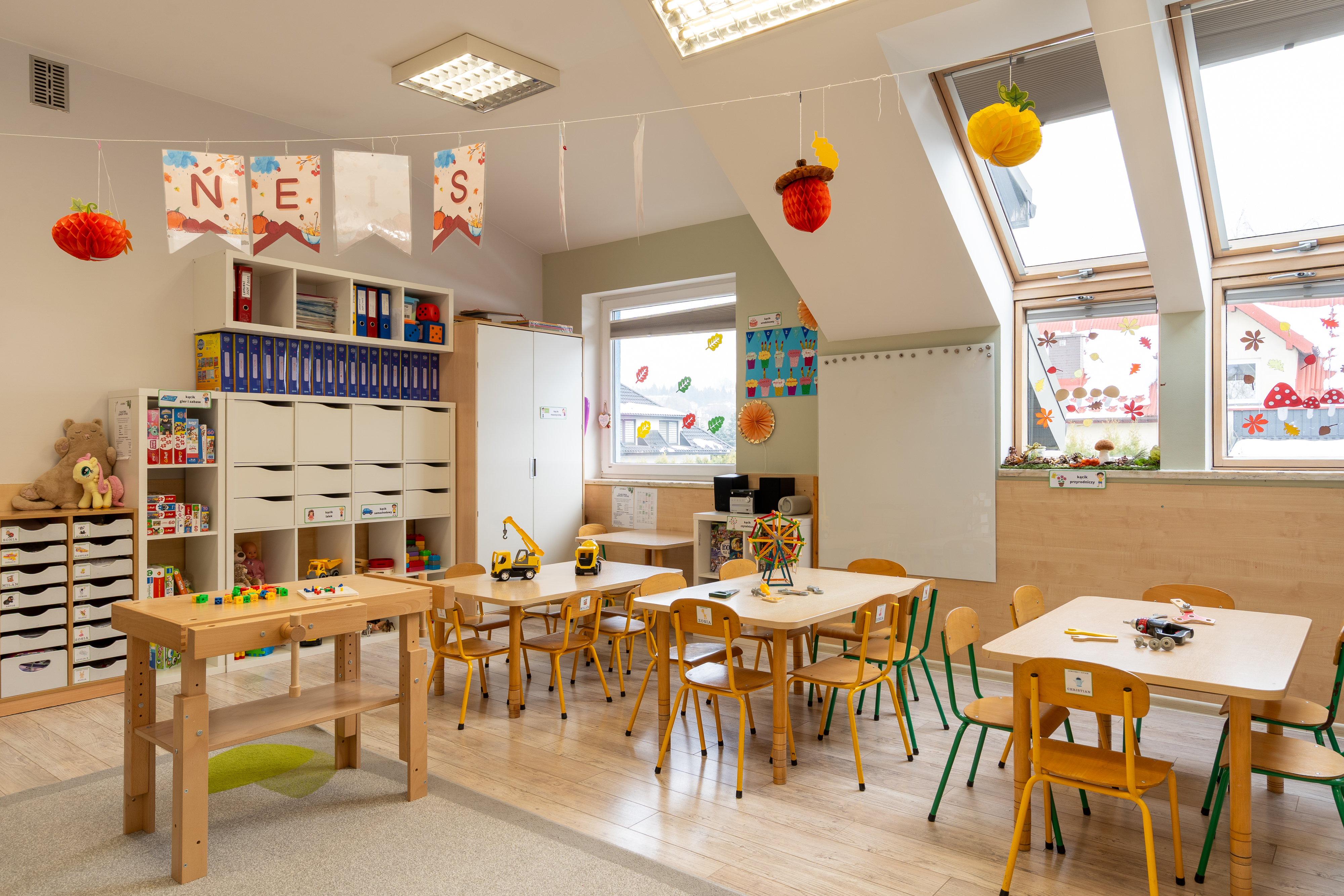 Okładka 1 - Polsko-angielskie Przedszkole Artystyczne Lenkowo